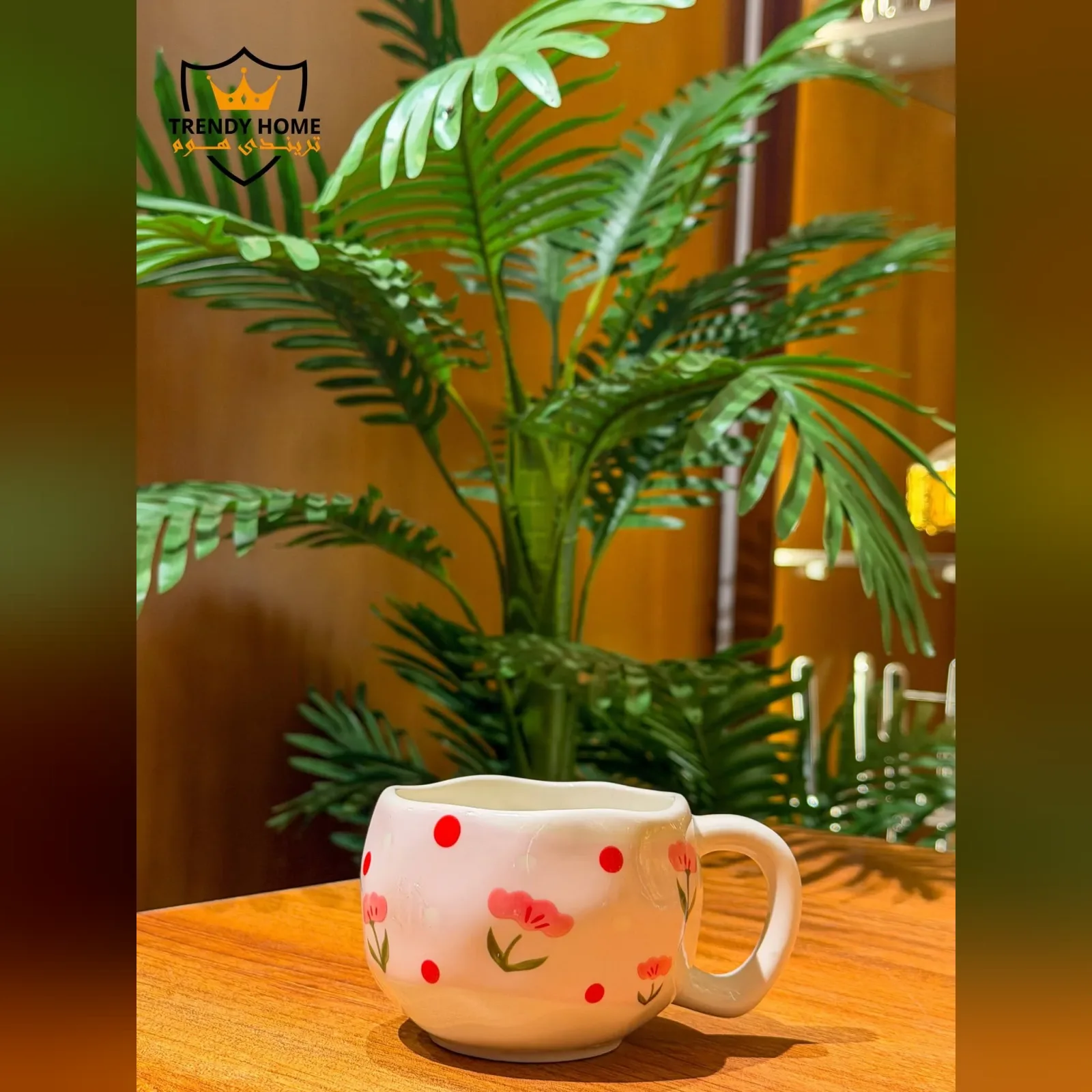 كوباية سيراميك مرسوم عليها ورد